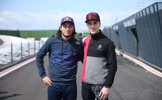 oncu-ve-sofuoglu-supersport-600de-piste-cikiyor-alw4a1Oq.jpg