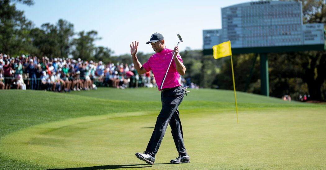 tiger-woods-ustalara-donusunde-buyuklukte-ve-cok-fazla-etkileniyor-PdKNypf3.jpg