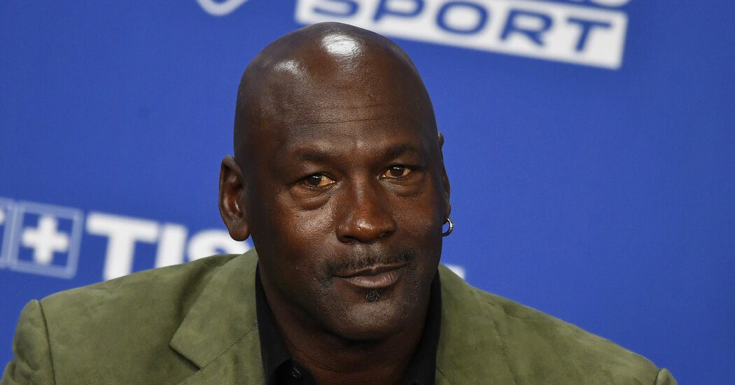 michael-jordan-charlotte-hornetsteki-cogunluk-hissesini-satacak-2el55ujU.jpg