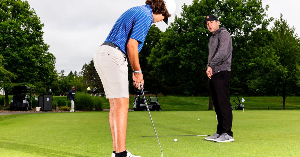 ohioda-ingiliz-acik-kazanan-kocluk-lisesi-golf-var-BSAWMGwD.jpg