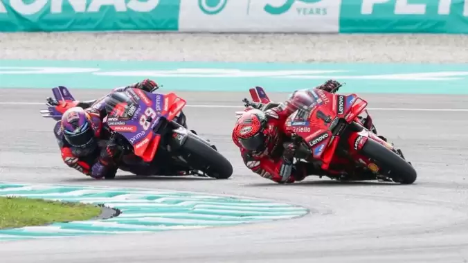 motogp-malezya-grand-prixsini-francesco-bagnaia-kazandi-rCMXpqpH.jpg
