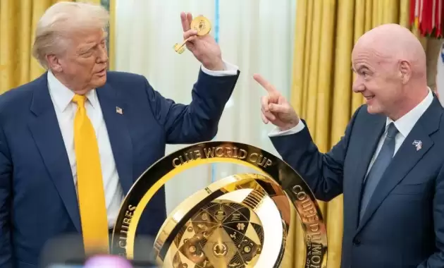 trump-ve-infantino-2025-fifa-kulupler-ducnya-kupasini-tanmitti-MYbpXfZA.jpg