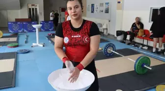 halterde-turkiye-rekoru-kiran-zeynep-nur-un-h-18932538_amp.jpg