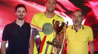 karar-aciklandi-kupa-galatasaray-dan-alinip-18936817_9603_amp.jpg