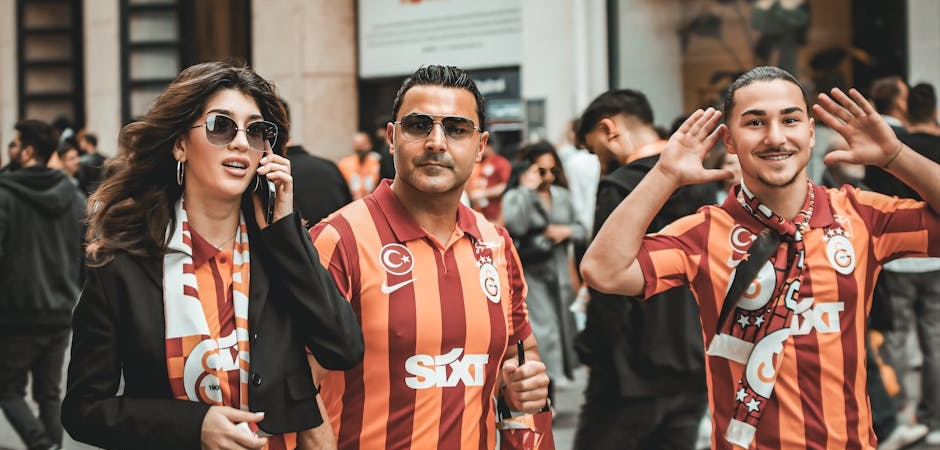 Galler8217de-Sari-Kirmizili-Surpriz-Prens-William8217dan-Galatasaray-Taraftarlarina-Sasirtici-Tepki-featured