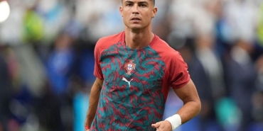 messinin-ardindan-cristiano-ronaldo-da-tarihe_35d6d07cf8_amp