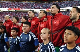 turkiyeyi-dunya-kupasindaki-en-kotu-takim-sectiler_364d3ccbad_amp